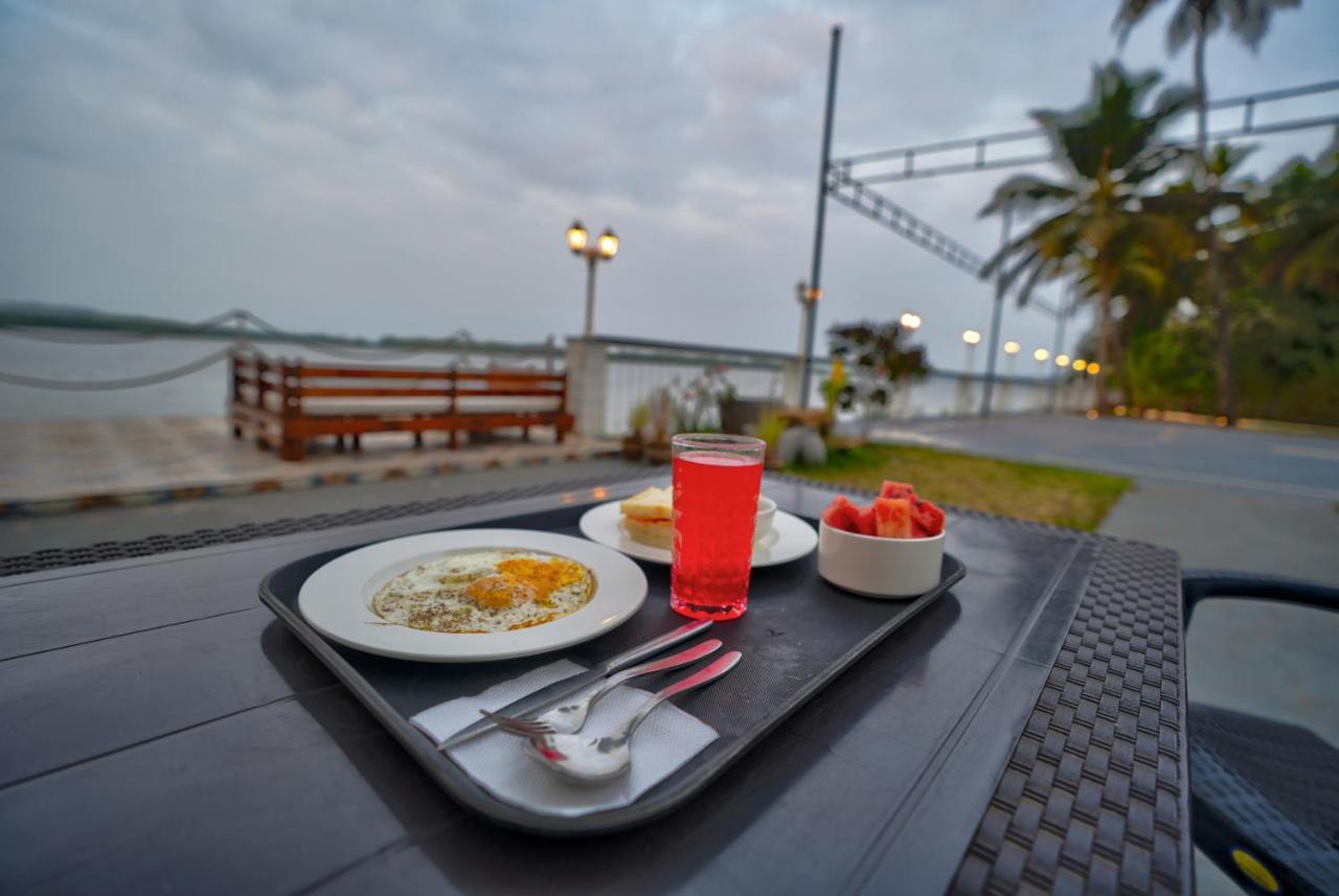 Blu Missel By The River Ribandar Exterior photo