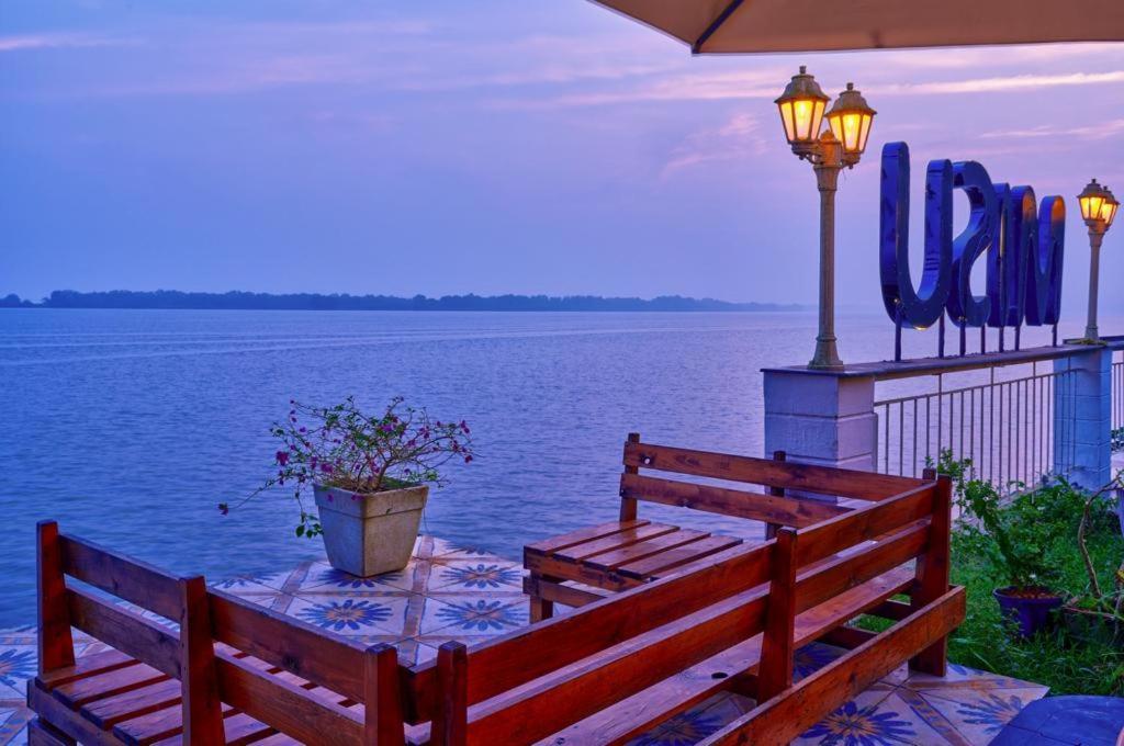 Blu Missel By The River Ribandar Exterior photo