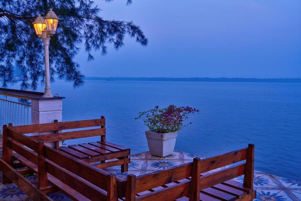 Blu Missel By The River Ribandar Exterior photo